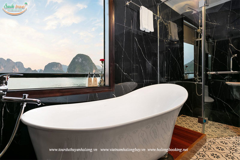 Bathroom- Pelican Cruise, Pelican Classic Cruise Halong Bay 4*