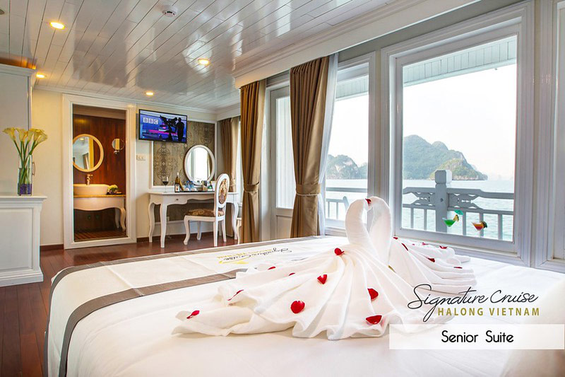 Senior cabin- Signature Royal Cruise Bai Tu Long Bay 5*, Du Thuyền Signature Royal Cruise 5 Sao