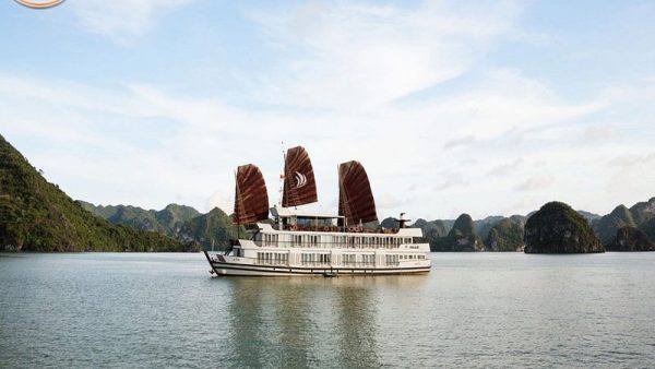Pelican Cruise, Pelican Classic Cruise Halong Bay 4*