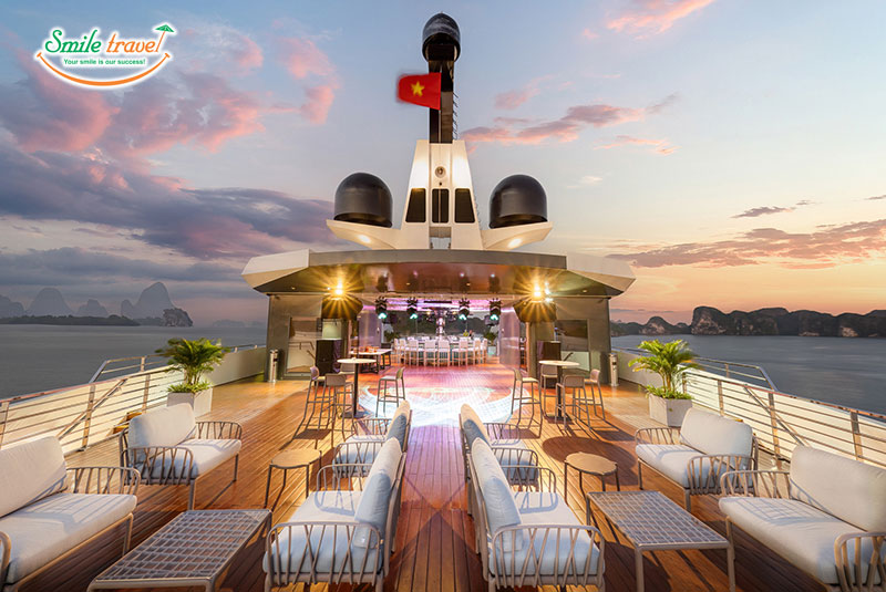 Stellar Sky Bar Grand Pioneers Cruise Smiletravel