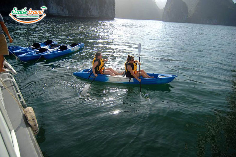 Kayak Âu Cơ Cruise Smiletravel