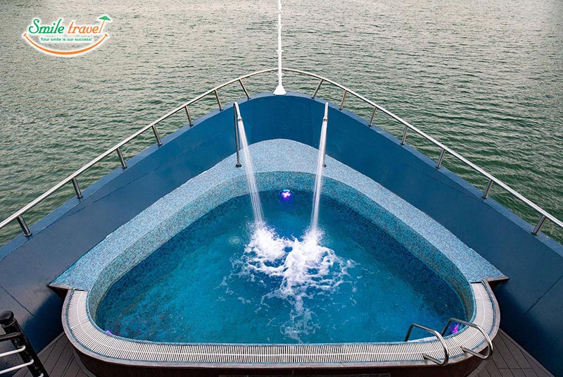 Pool Rosy Cruise Smiletravel