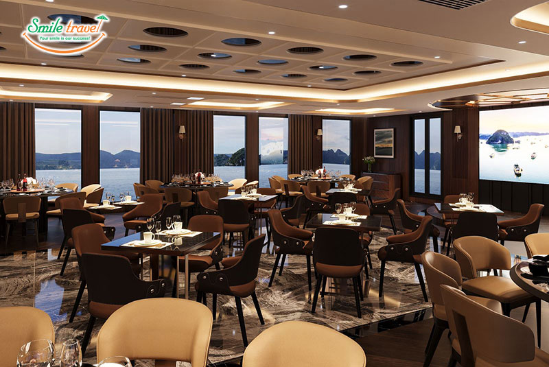 Restaurant Luna Cruise Halong Smiletravel