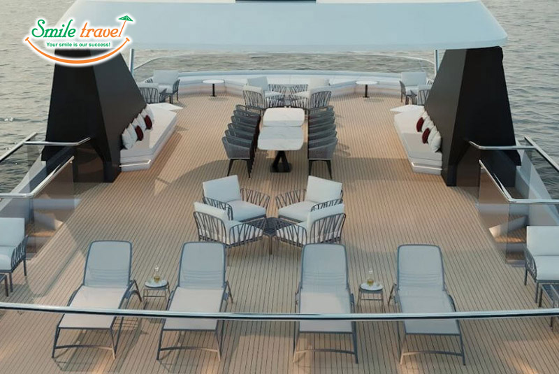 Sundeck Lounge Saquila Yacht Cruise