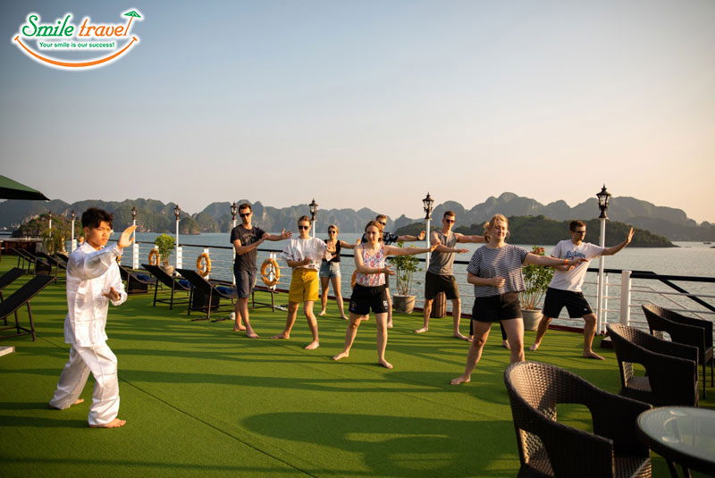 Taichi La Casta Regal Cruise Smiletravel