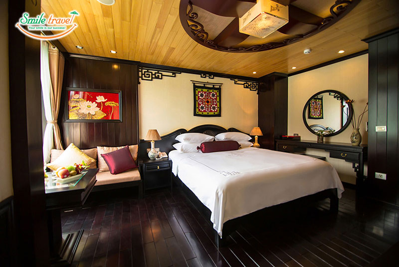 Deluxe-Dragon-Legend-Cruise-Smiletravel