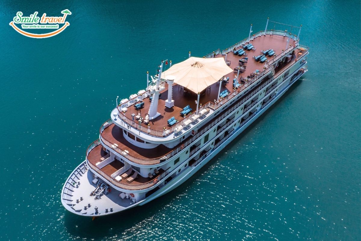 sundeck-ambassador-signature-cruise-smiletravel