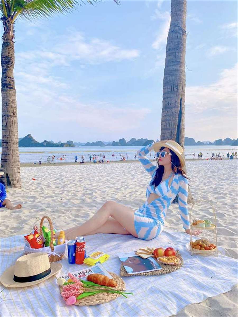 check-in hạ long biển hòn gai2