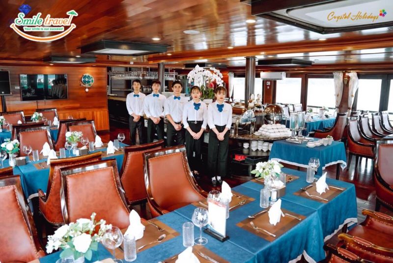 restaurant2-blue-diamond-cruise-smiletravel