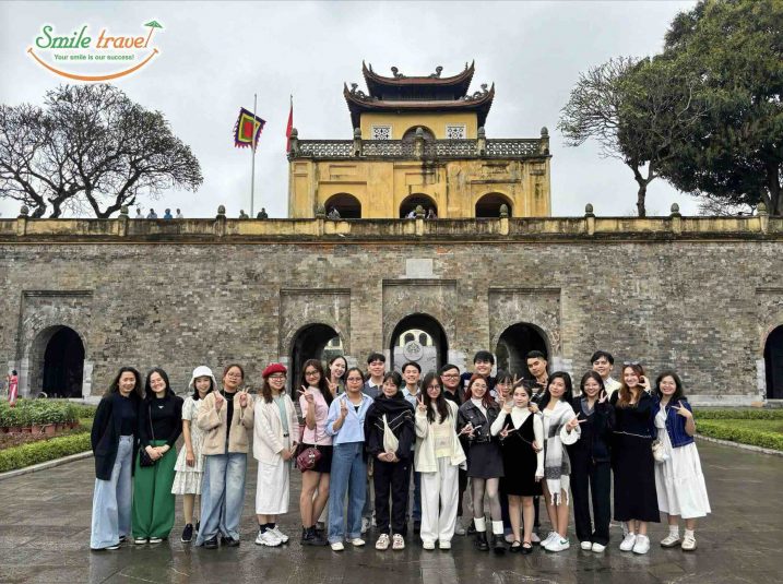 doan-mon-hoang-thanh-thang-long-smiletravel