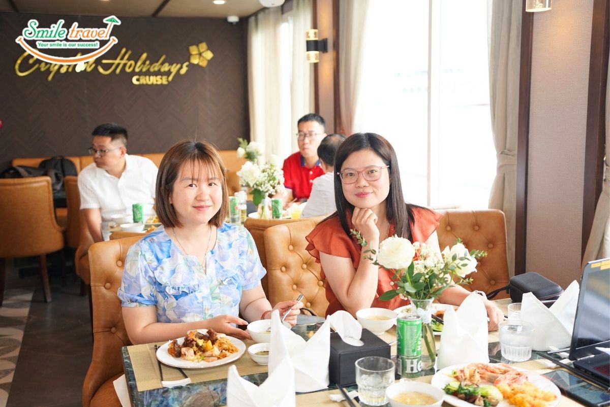 restaurant4-crystal-holidays-smiletravel