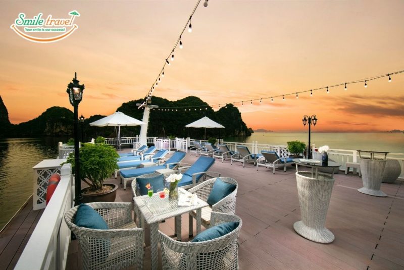 Sundeck du thuyền Hermes