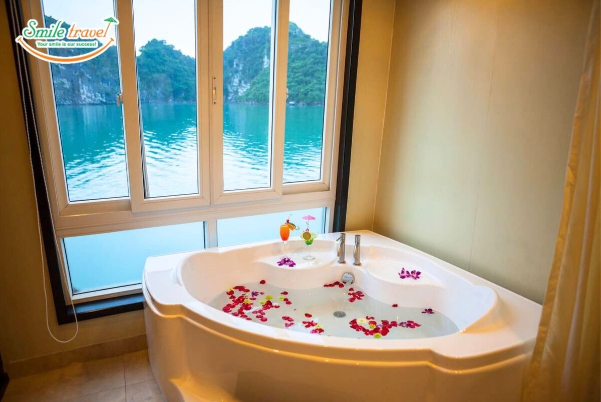 toilet-dragon-legend-cruise-smiletravel