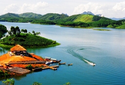 Hồ thác Bà