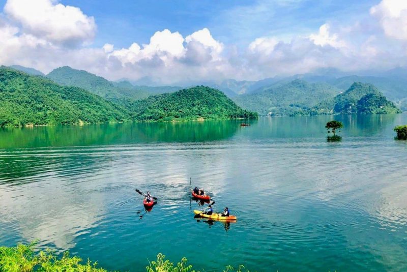 Hồ Hòa Bình