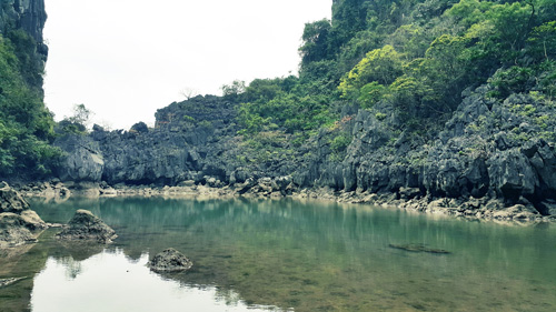 Hồ Động Tiên Hạ Long