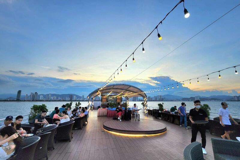 View Du Thuyền Sea coral