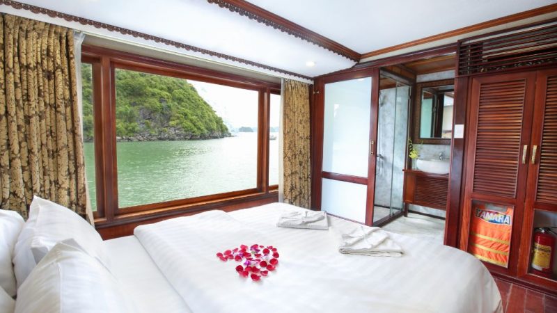 phong duluxe Du thuyen Oriental Sails