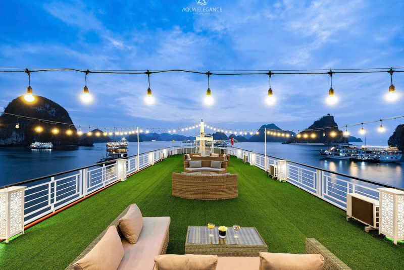 sundeck Du thuyền Aqua Elegance