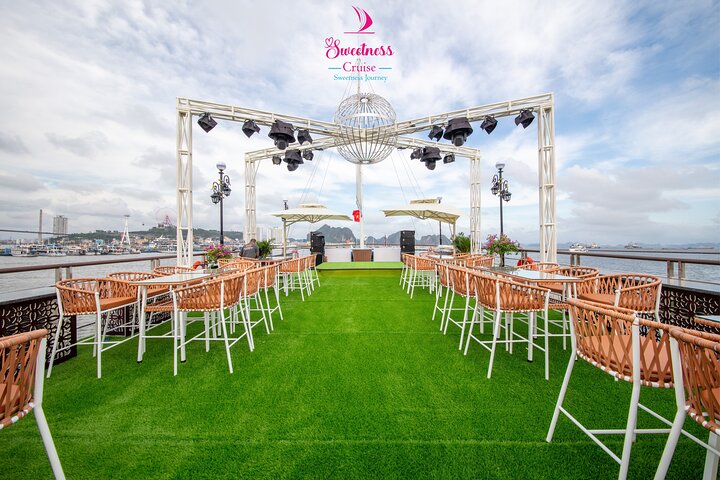 Sweetness Cruise sundeck