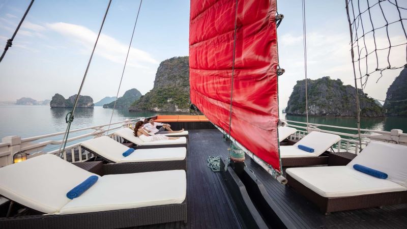 sundeck du thuyền syrena