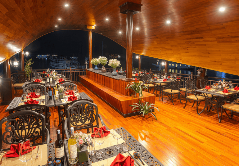 view nhà hàng Du thuyền Sena cruise