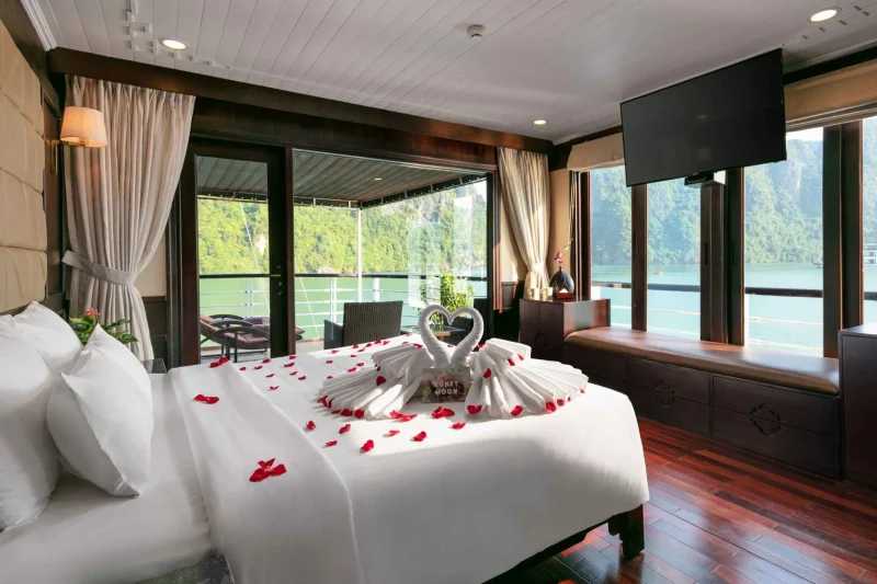 view phòng ngủ du thuyền Mila Cruise