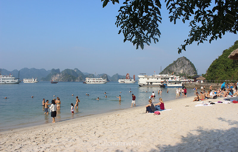 du thuyền Đảo Soi Sim hạ long