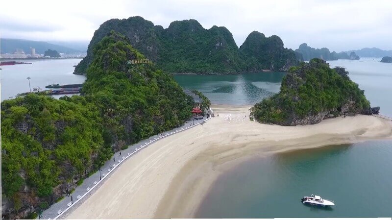 bãi tắm Cẩm Phả 