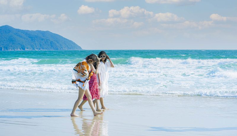 Bãi tắm Minh Châu