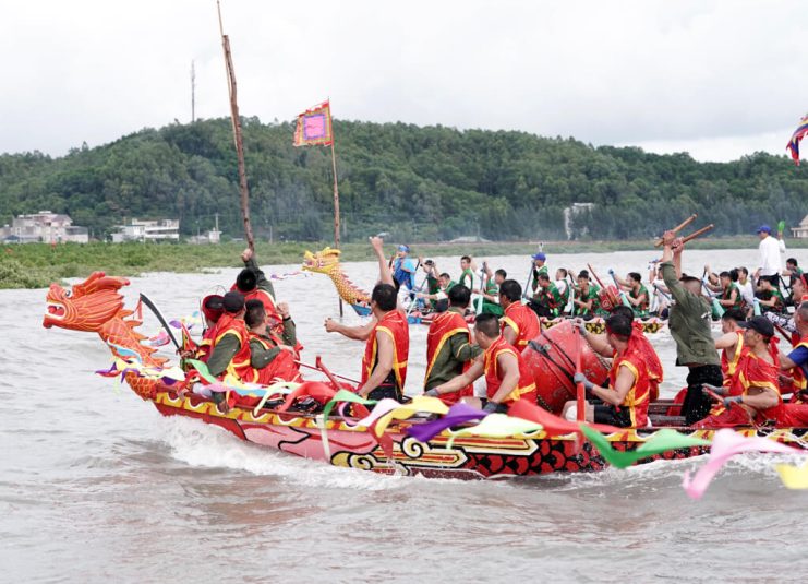 khám phá lễ hội đình quan lạn