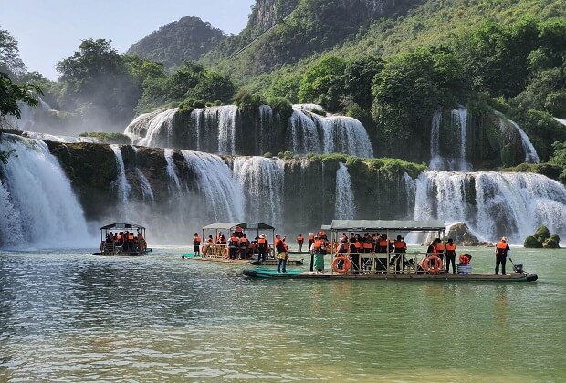 trải nghiệm thác bản giốc 