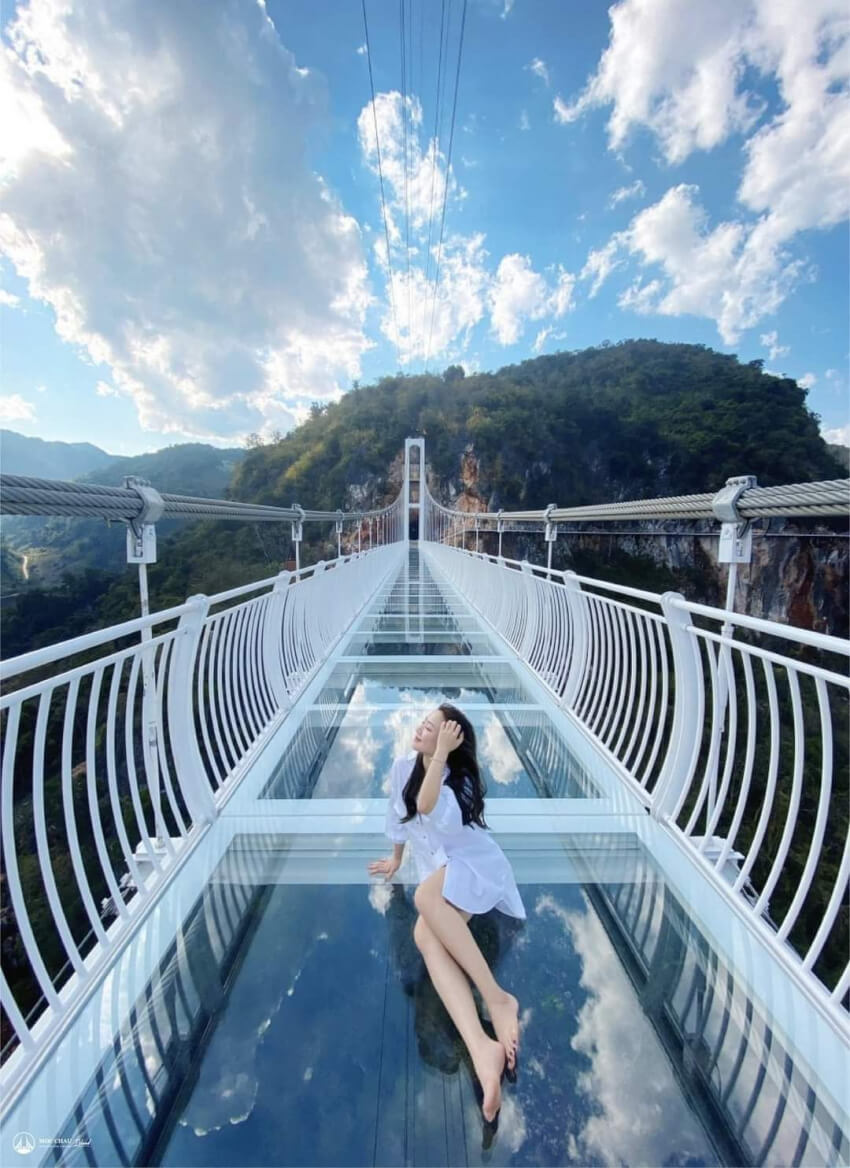 Cầu Kính Bạch Long Mộc Châu