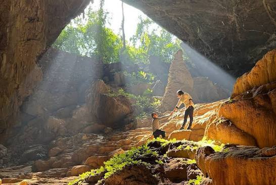 Động Ngườm Ngao