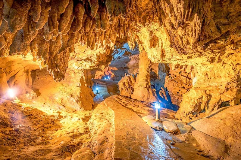 Động Ngườm Ngao