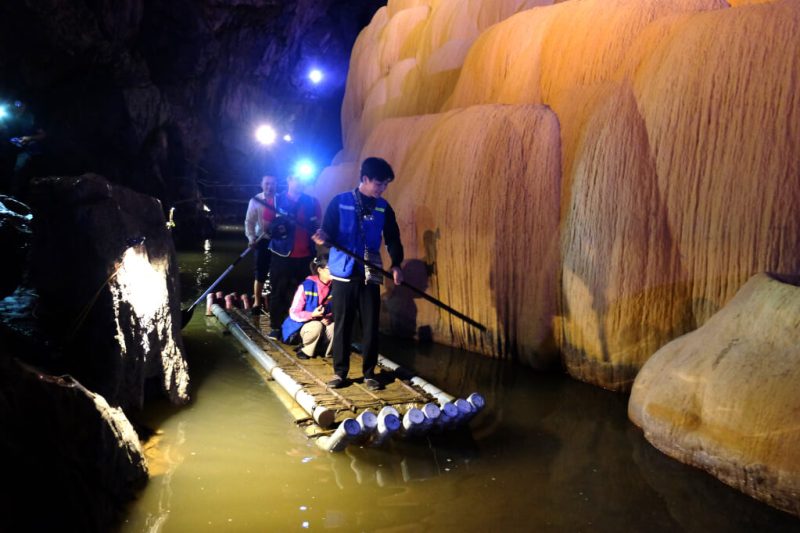 Động Ngườm Ngao