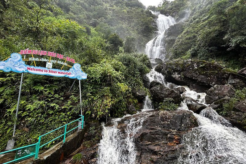 Thác Bạc sapa siêu đẹp