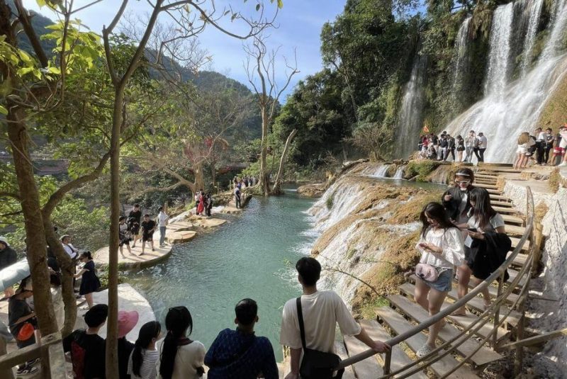 Thác Dải Yếm - Sơ châu