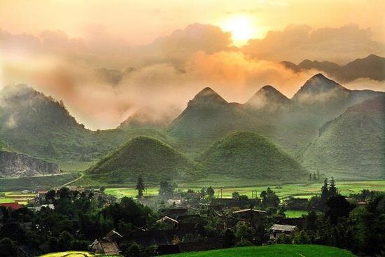bình minh Núi Đôi Cô Tiên