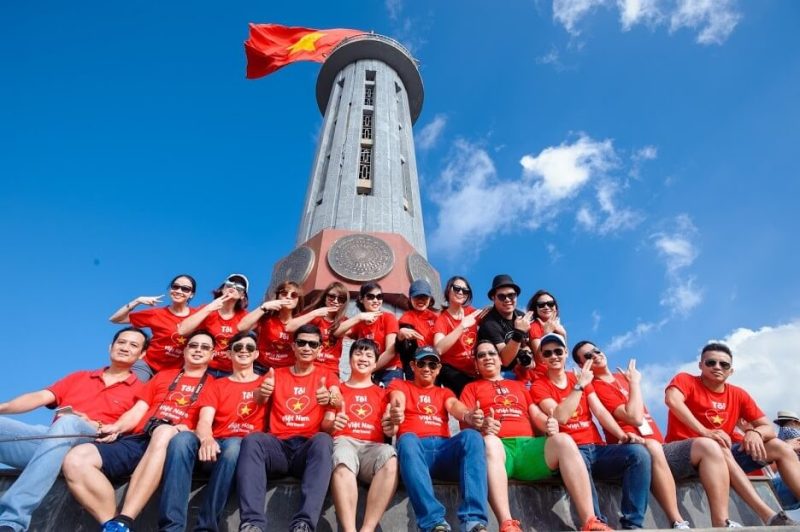 check in cột cờ lũng cú hà giang 