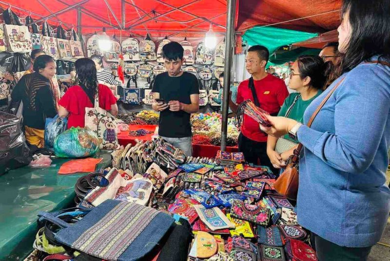 chợ đêm sapa mua gì